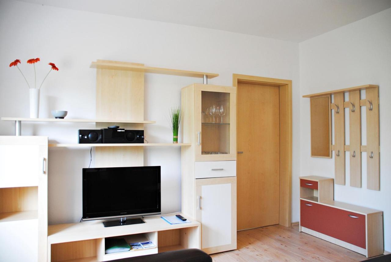 Appartementanlage-Ferienwohnungen Weisse Moewe 사스니츠 외부 사진