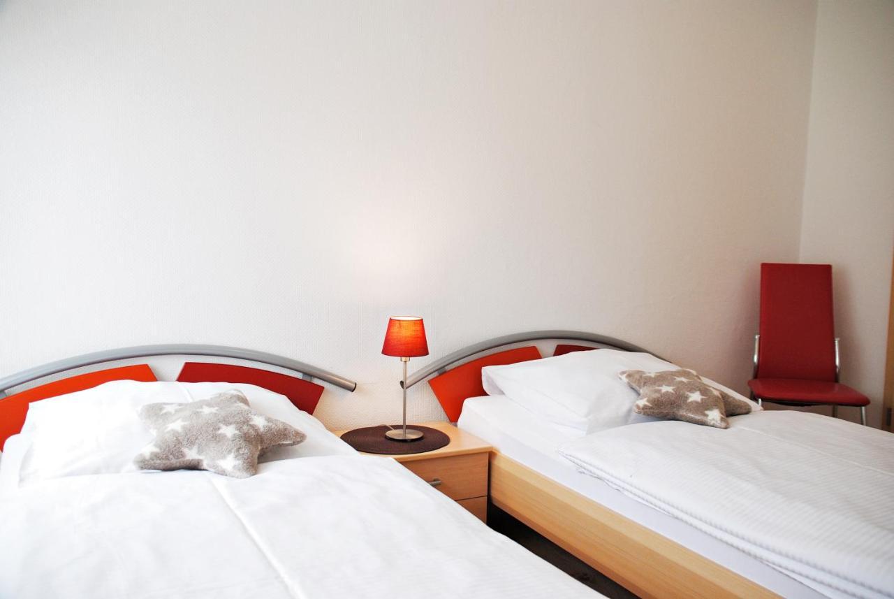 Appartementanlage-Ferienwohnungen Weisse Moewe 사스니츠 외부 사진