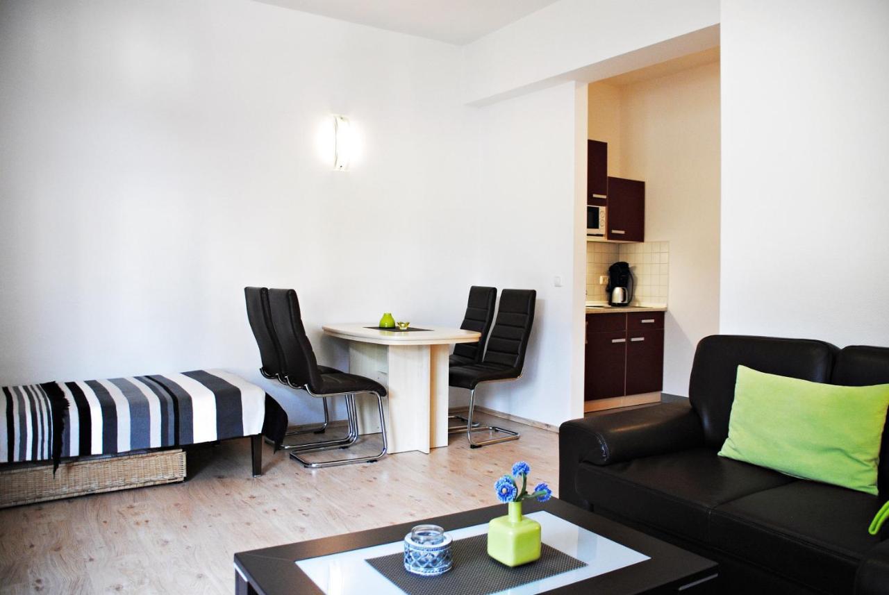 Appartementanlage-Ferienwohnungen Weisse Moewe 사스니츠 외부 사진