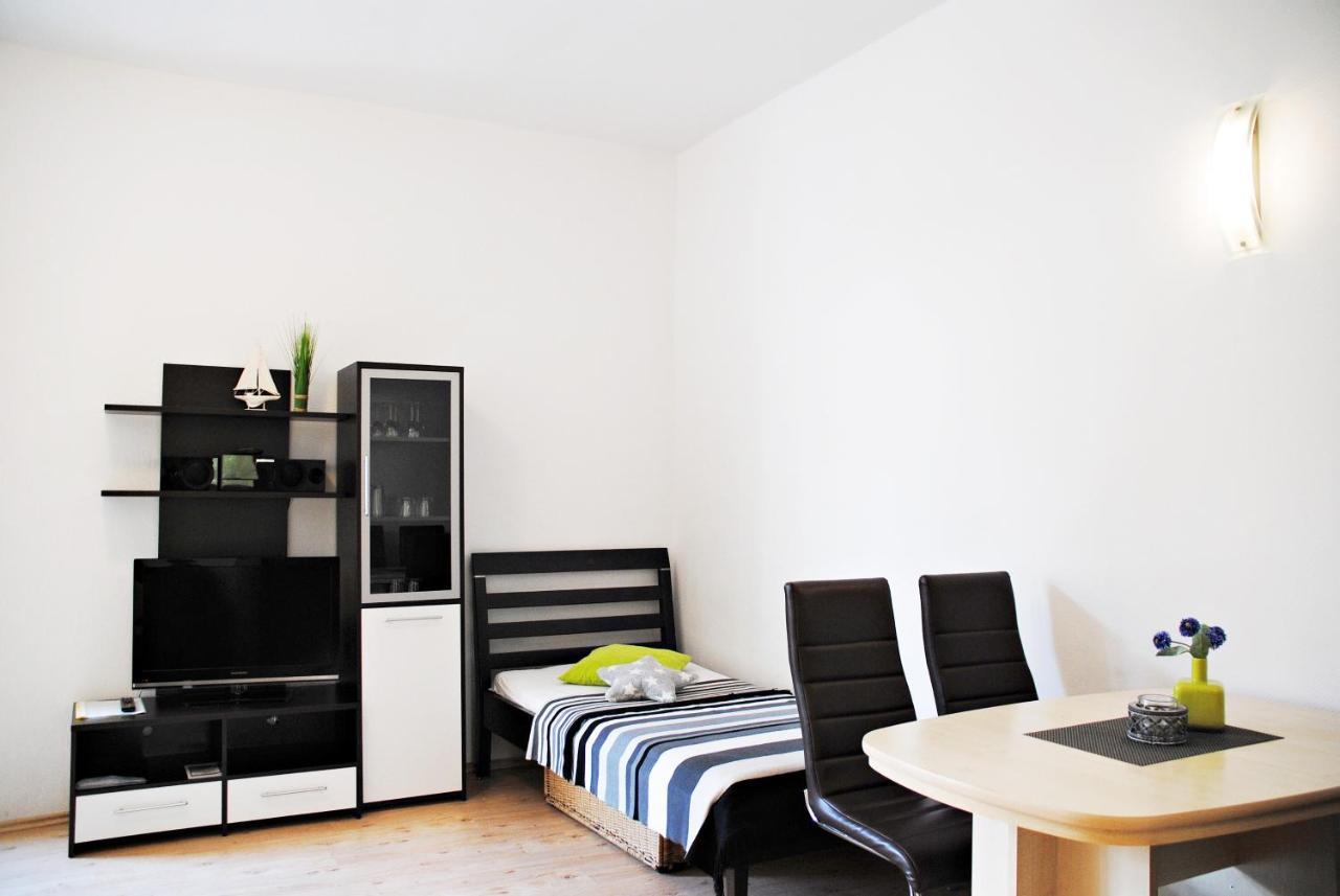 Appartementanlage-Ferienwohnungen Weisse Moewe 사스니츠 외부 사진