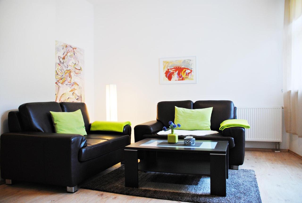 Appartementanlage-Ferienwohnungen Weisse Moewe 사스니츠 외부 사진