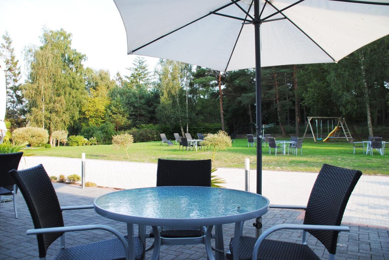 Appartementanlage-Ferienwohnungen Weisse Moewe 사스니츠 외부 사진