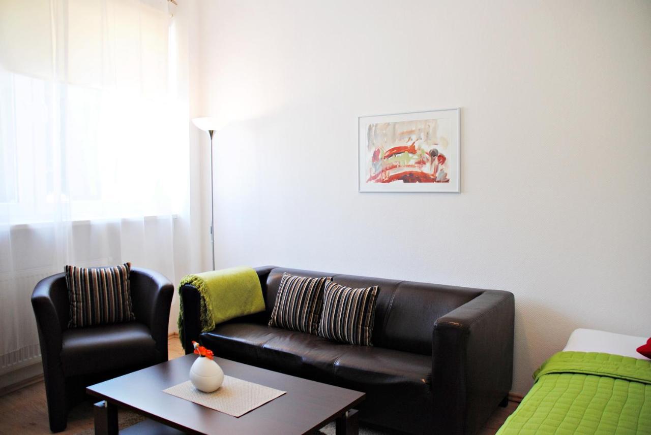 Appartementanlage-Ferienwohnungen Weisse Moewe 사스니츠 외부 사진